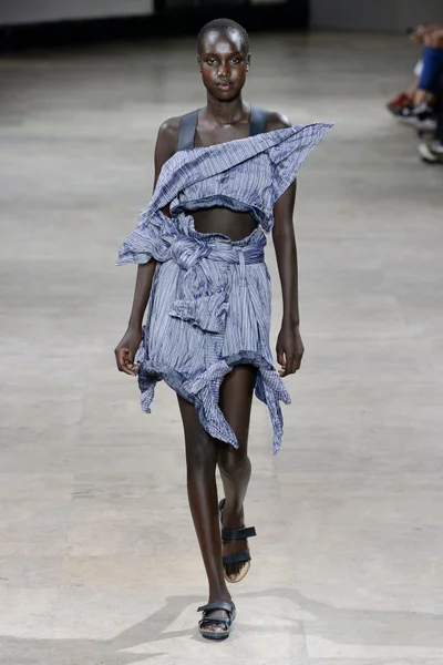 Look 31